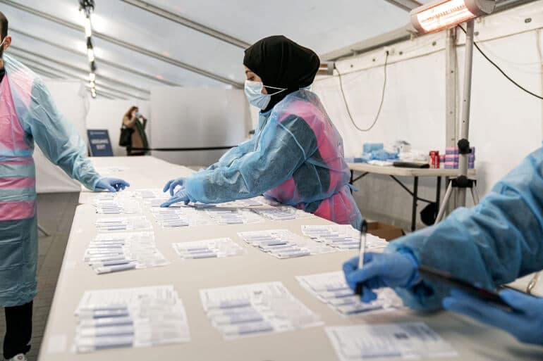 Lyntestcentre lukker: Tusindvis af podere har sidste arbejdsdag