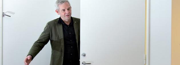 Lægeformand går af efter halvandet år