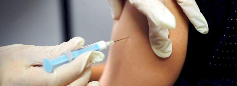 Regeringen vil tilbyde 12-årige drenge gratis hpv-vaccine