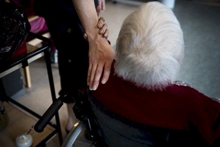 Smitten på plejehjem er på det højeste i næsten fem måneder