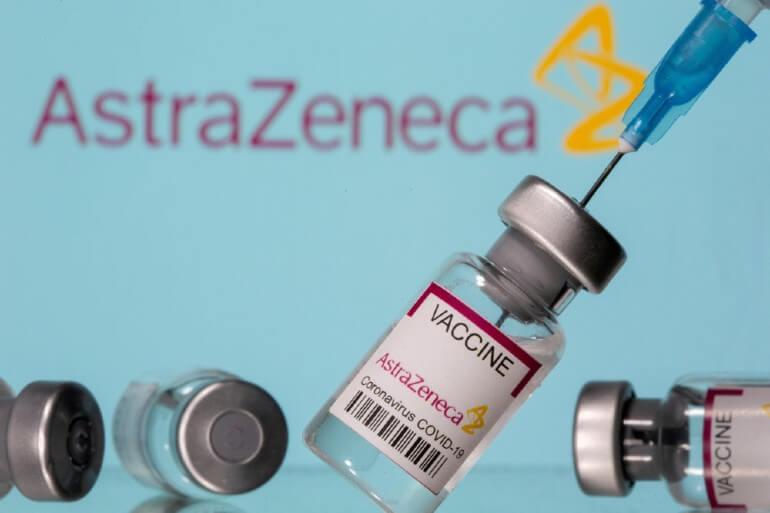 Lægeformand foreslår at forlænge AstraZeneca-pause