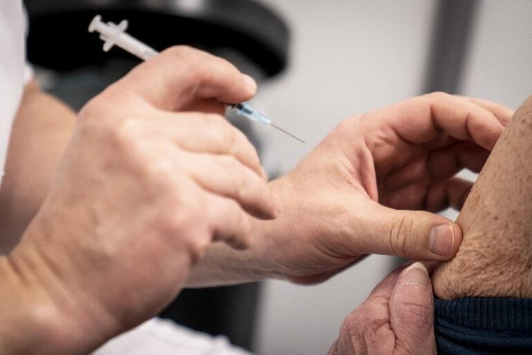 Danmark køber over 1,1 million vacciner fra Rumænien