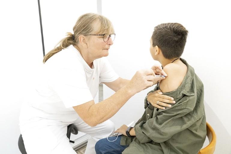 Frit valg skal sikre flere coronavaccinationer