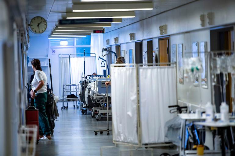 Stigende brug af privathospitaler lader de tungeste patienter vente længst